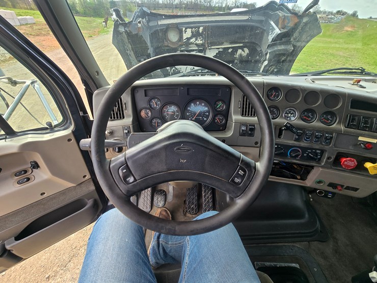 2001-sterling-a9500-image-61