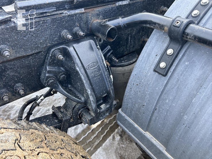 2012-peterbilt-386-image-62