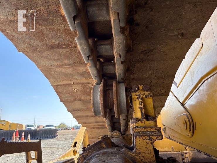 2016-caterpillar-d6t-lgp-image-37