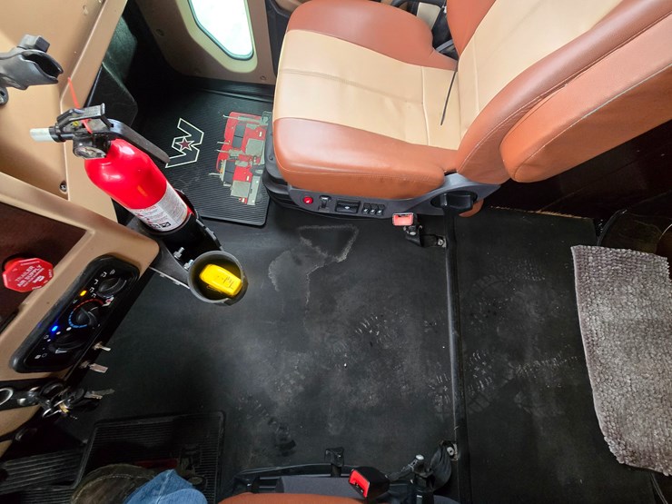 2017-western-star-5700xe-image-72