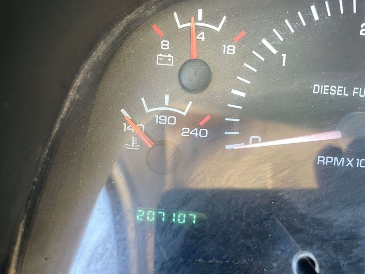 2001-dodge-ram-3500-image-26