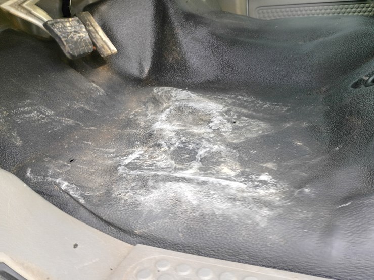 2005-ford-f750-image-39