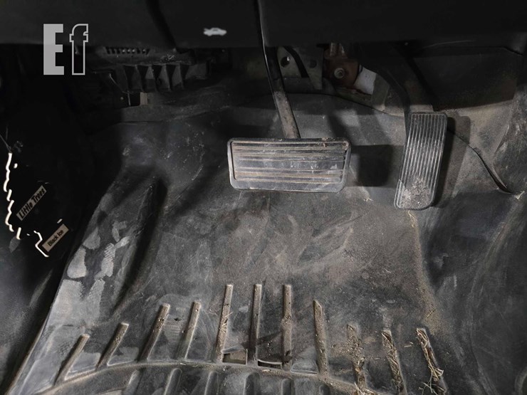 2015-chevrolet-silverado-1500-image-11