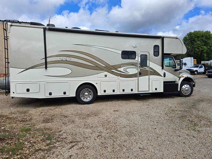 2021-international-mv607-image-23