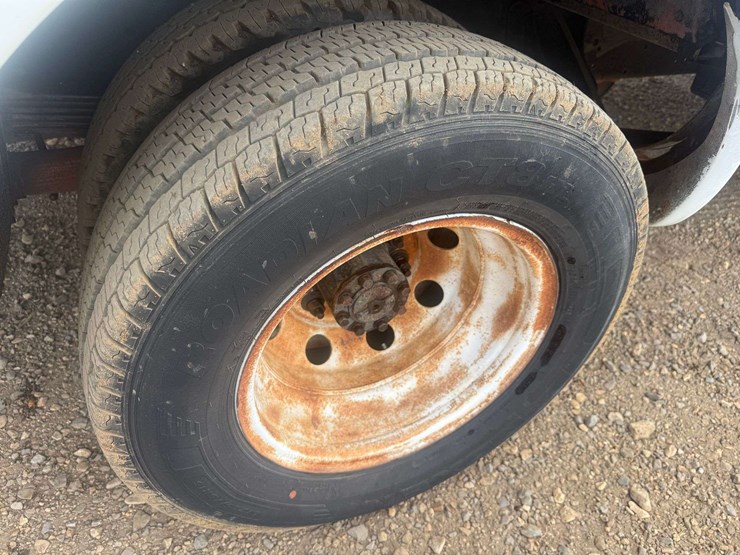 2006-ford-e350-image-9