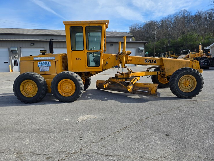 1971-deere-570a-image-14