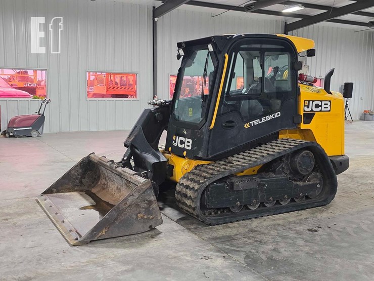 2021-jcb-3ts-8t-image-1