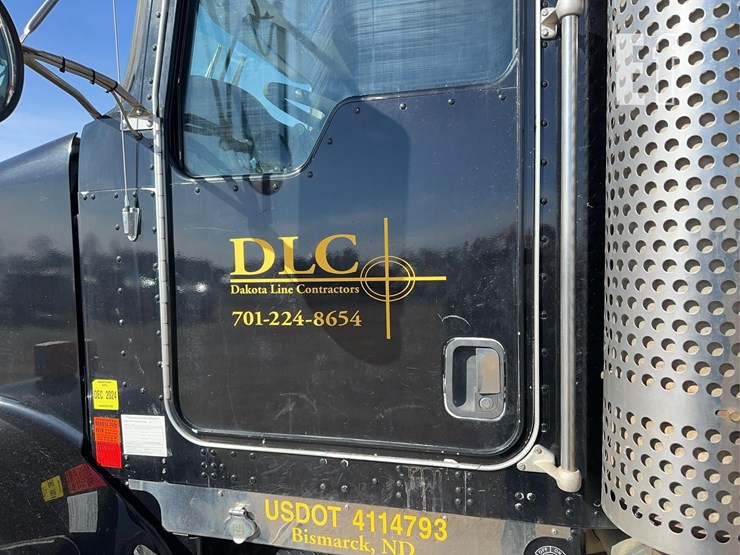 2005-kenworth-t800-image-31