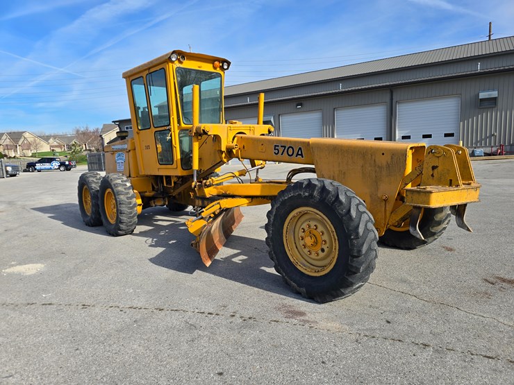 1971-deere-570a-image-17
