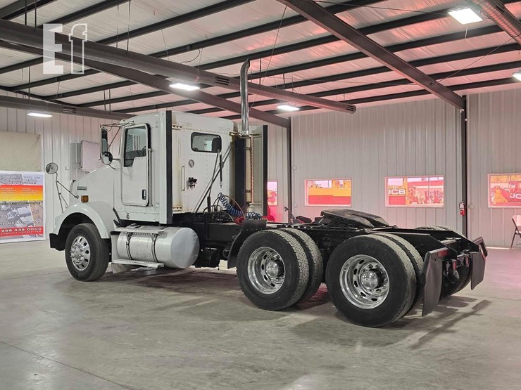 2003-kenworth-t800-image-4