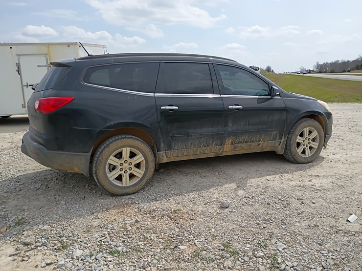2011-chevrolet-traverse-image-10