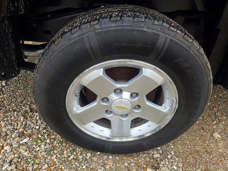 2011-chevrolet-colorado-image-52