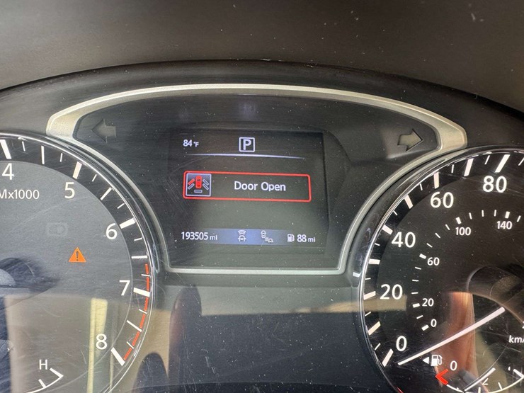 2018-nissan-altima-sl-4-door-sedan-(193,505-miles)-image-31