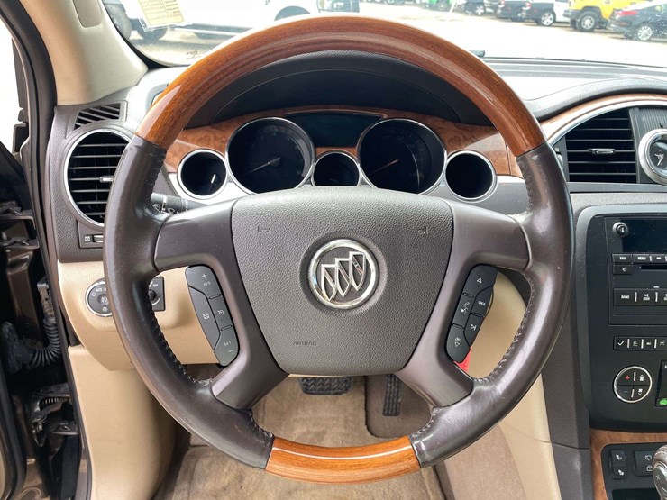 2011-buick-enclave-cxl-image-12