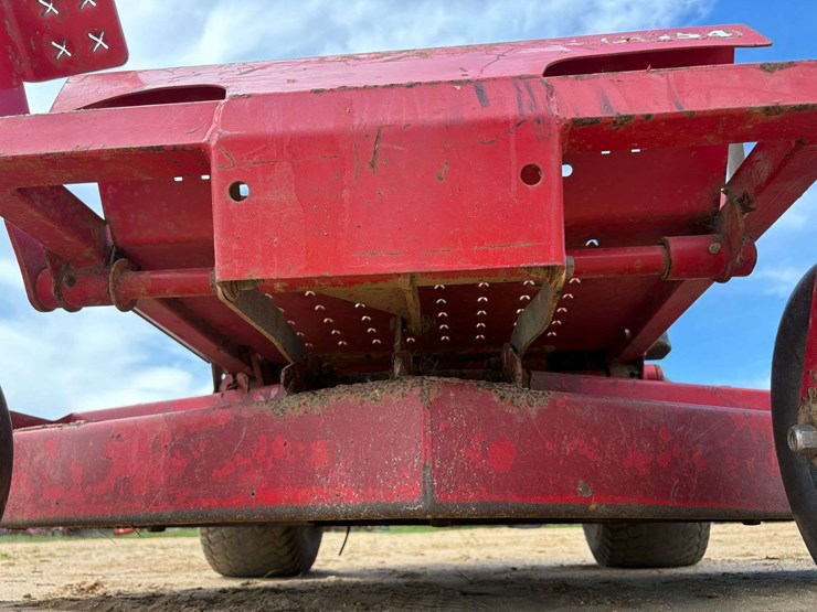 bigdog-48"-cut-zero-turn-mower-image-11