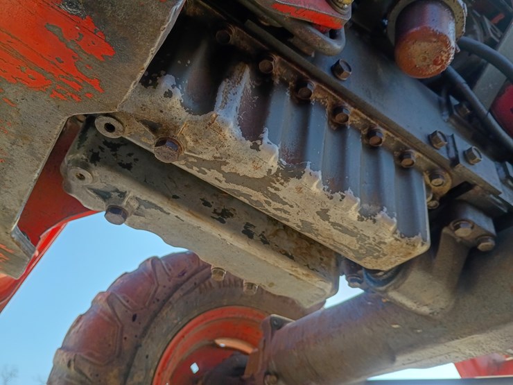 2001-kubota-l4300-image-23