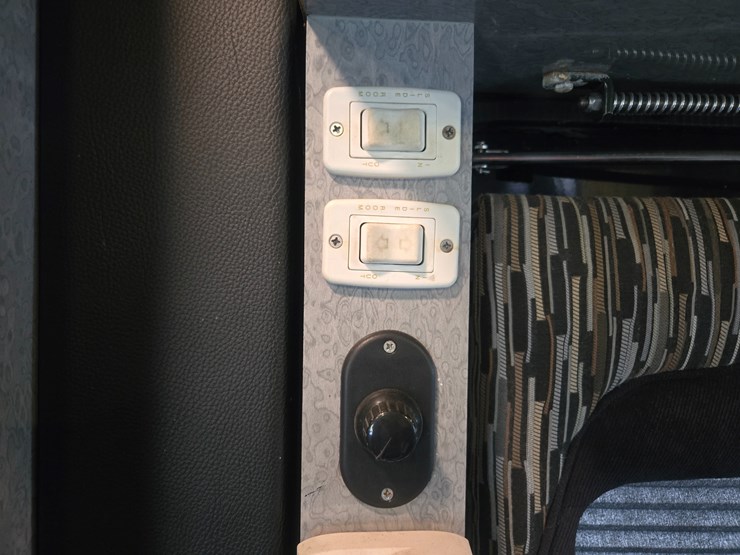 1990-international-4900-image-73