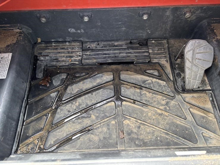 2018-kubota-ssv65-image-26