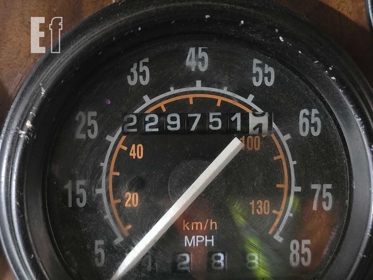 2002-peterbilt-378-image-14