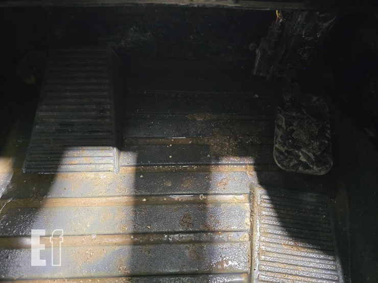 2022-caterpillar-289d3-image-14