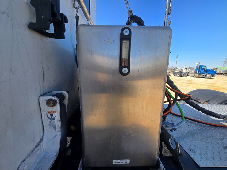 1996-peterbilt-377-image-97