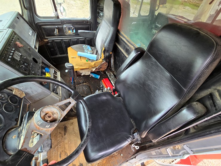 1994-mack-ch613-image-58