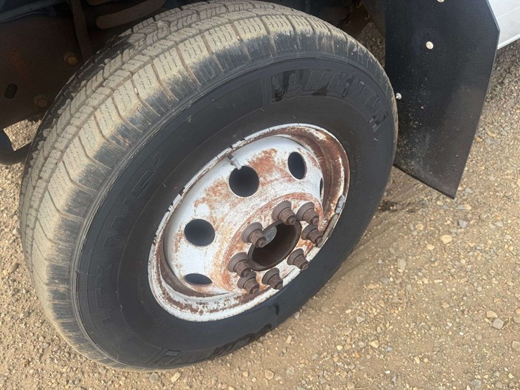 2006-ford-e350-image-7