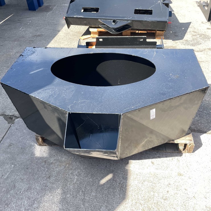 #7093 • Mini Universal Attach Concrete Bucket (O2)