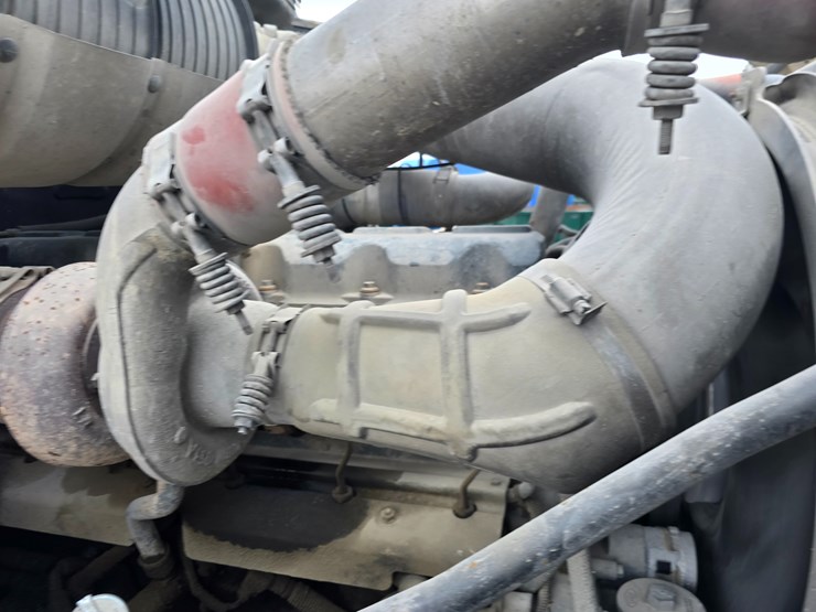 #22589-•-2006-mack-cv713-granite-roll-off-garbage-truck-image-34