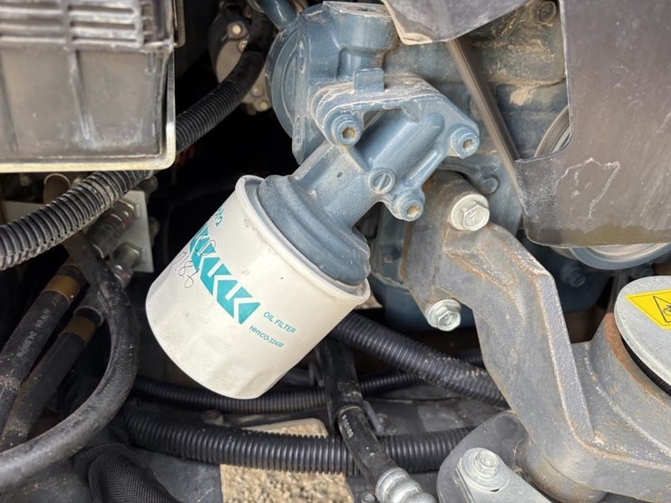 2018-kubota-ssv65-image-30