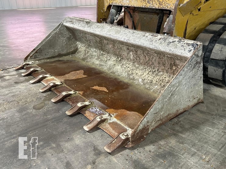 2023-caterpillar-259d3-image-10