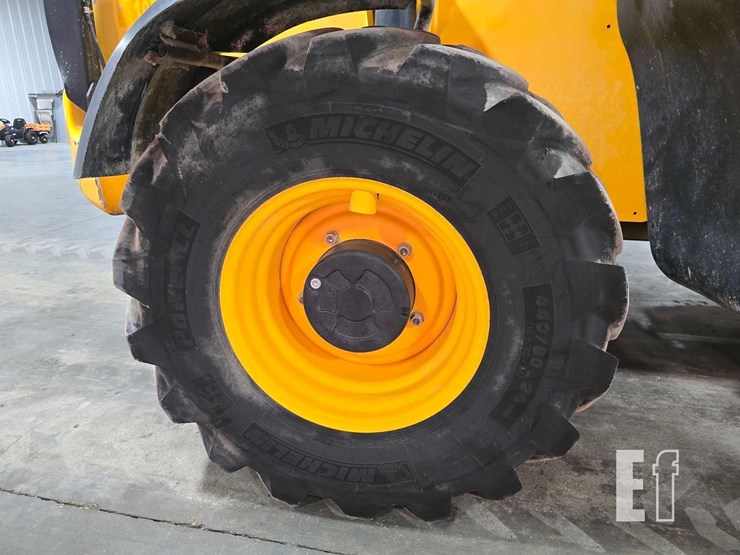 2018-jcb-510-56-image-26