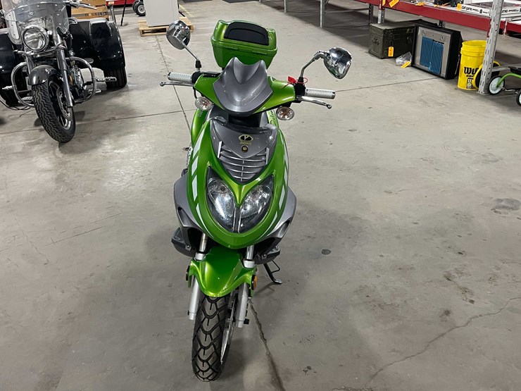 #1468-•-2011-taizhou-moped-(has-wi-title)-(d)-image-2