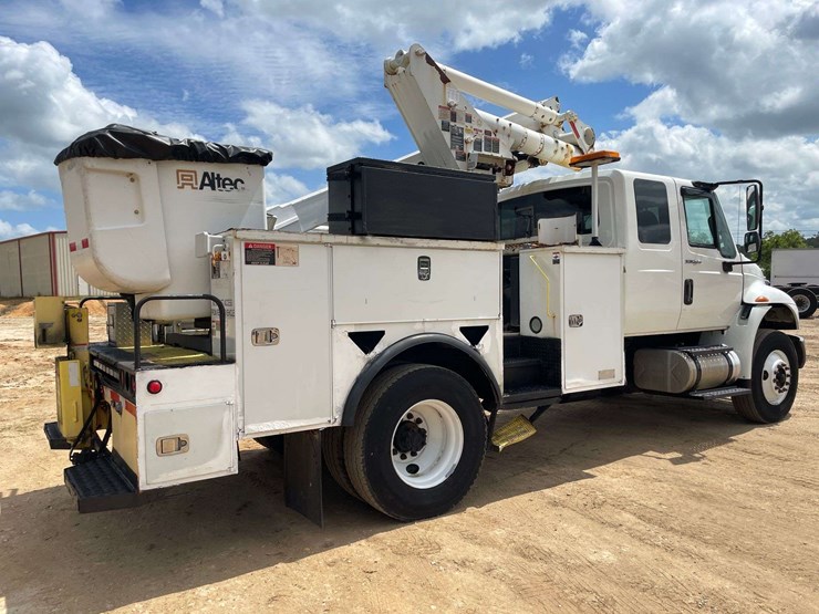 2013-international-durastar-4300-image-3