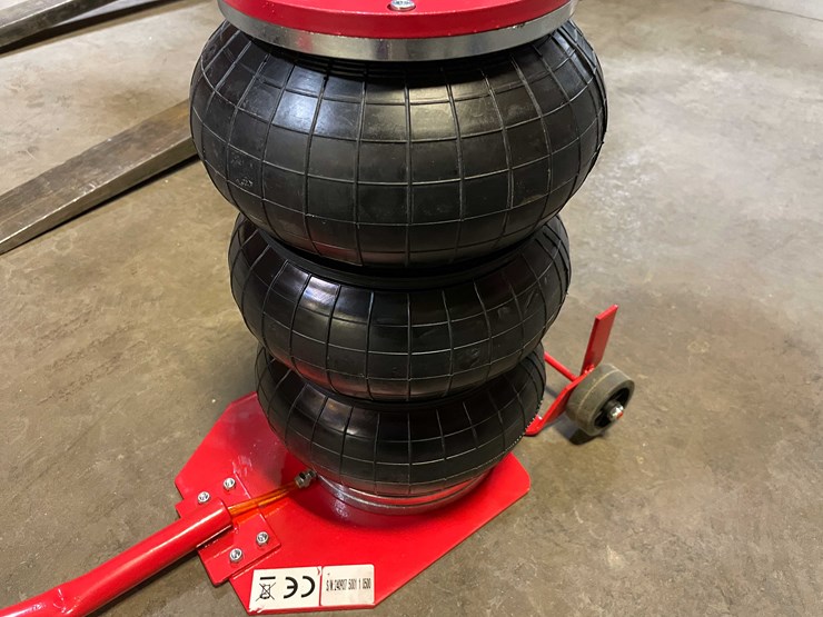#2445-•-pneumatic-3-ton-lift-capacity-air-jack-(pr12)-image-3