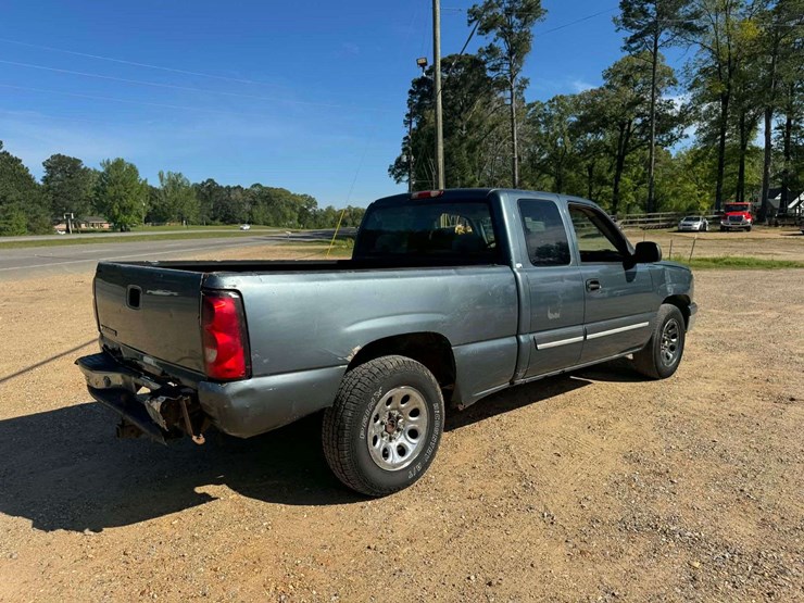 2006-chevrolet-1500-image-11