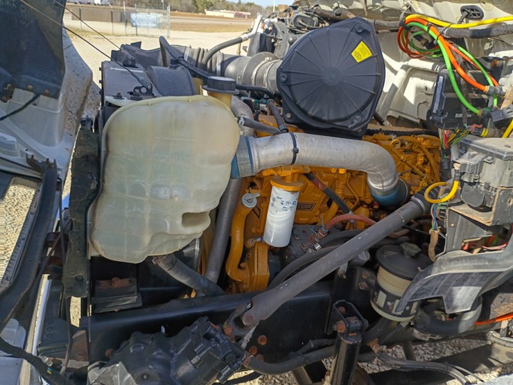 2005-ford-f750-image-22