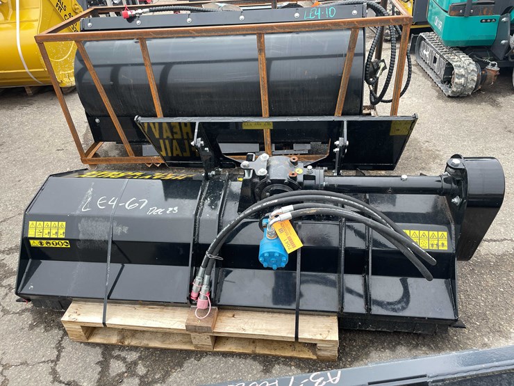 #7041-•-unused-agt-68"-skid-steer-flail-mower-cutter-(o10)-image-4