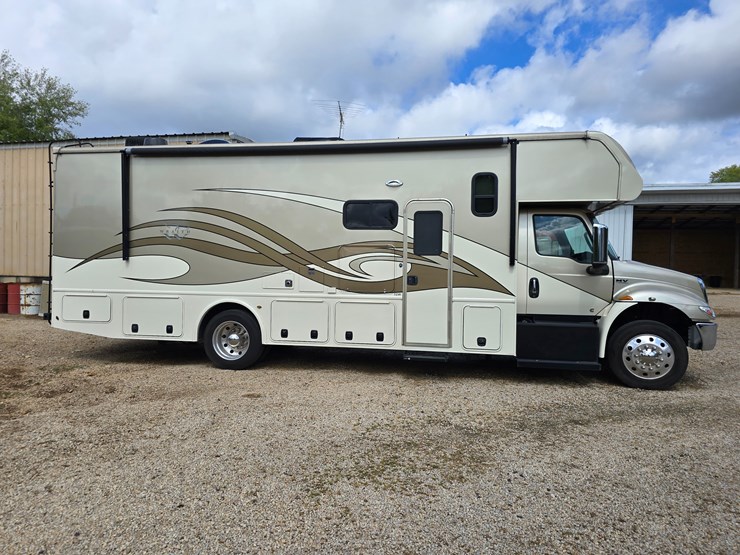 2021-international-mv607-image-28