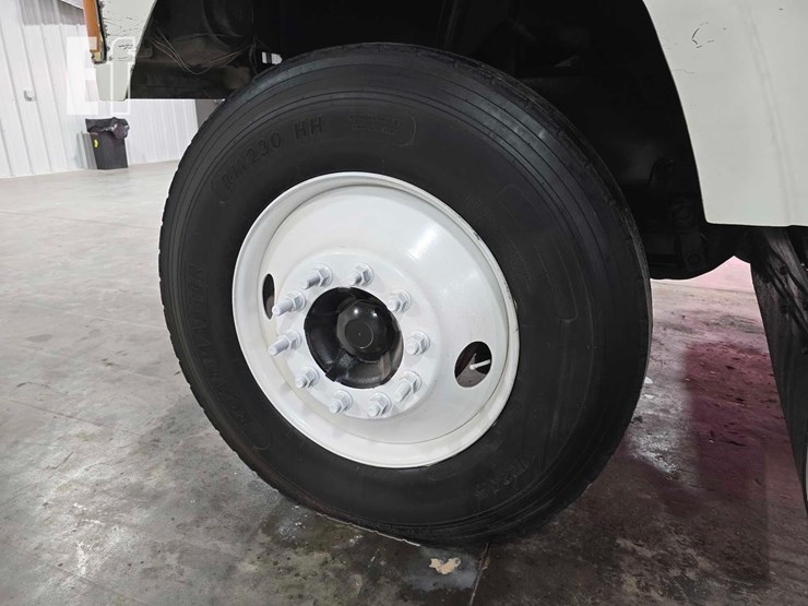 2005-mack-chn613-image-21