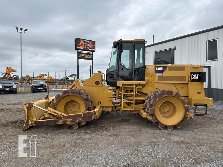 2015-caterpillar-815f-2-image-5