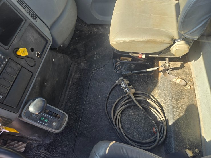 2007-international-durastar-4300-image-52