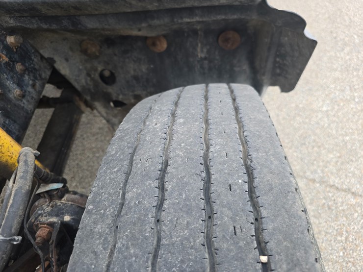 2003-mack-rd688s-image-67