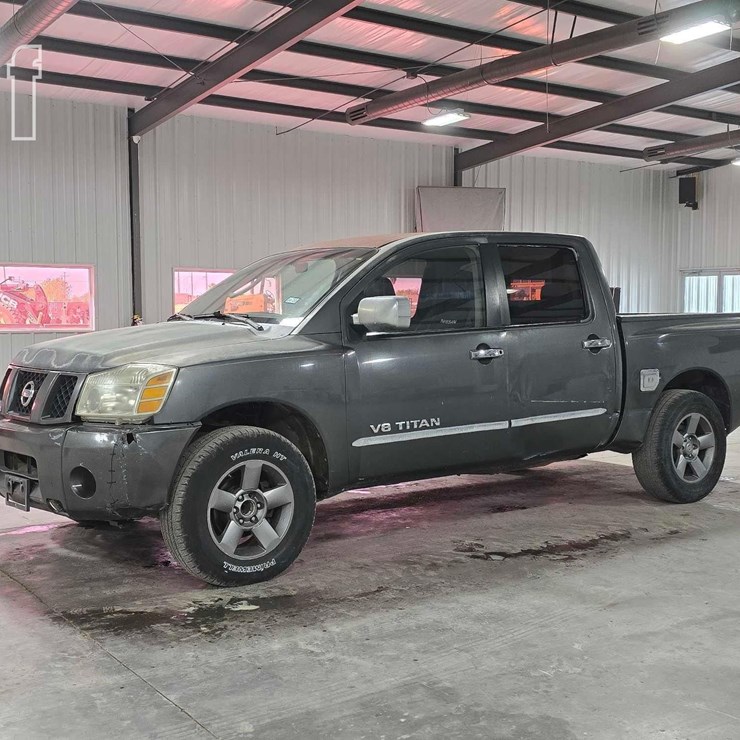 2006 NISSAN TITAN