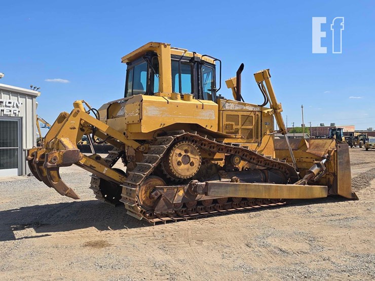 2006-caterpillar-d6r-iii-image-3