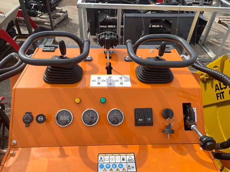 #7048-•-unused-arteer-480-mini-skid-steer-loader-(o10)-image-9