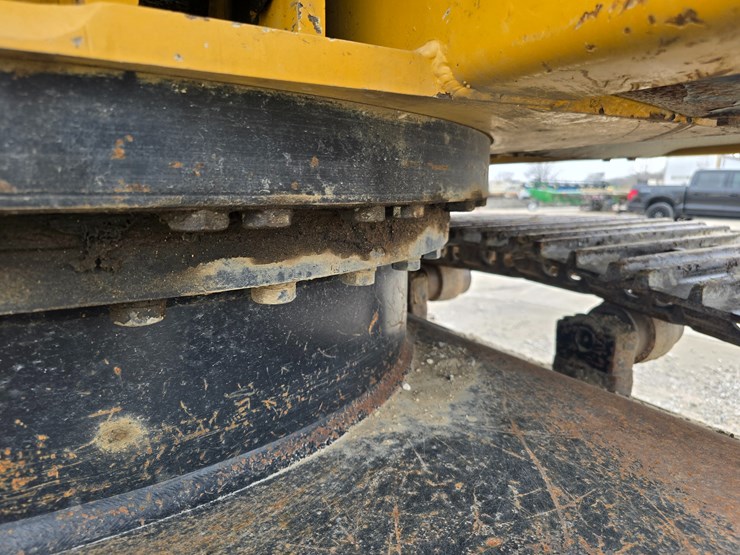 2014-deere-160g-lc-image-32