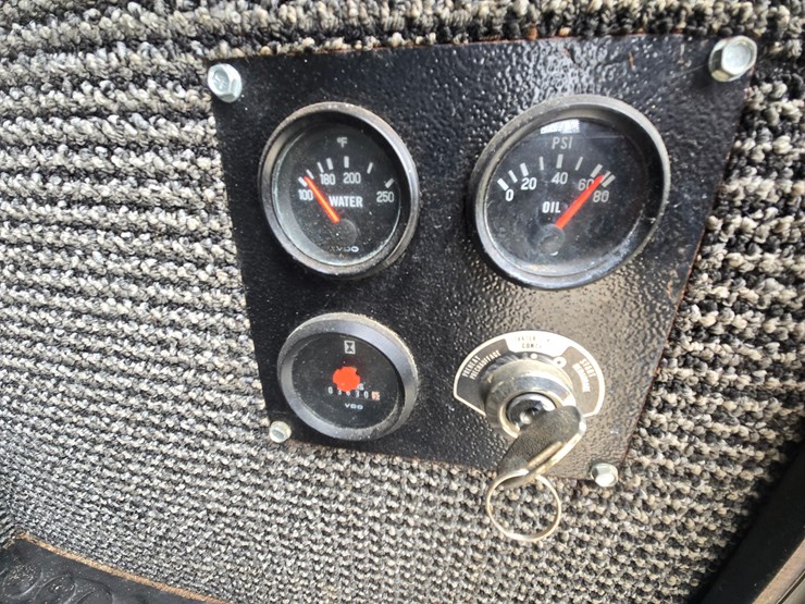 1990-international-4900-image-36