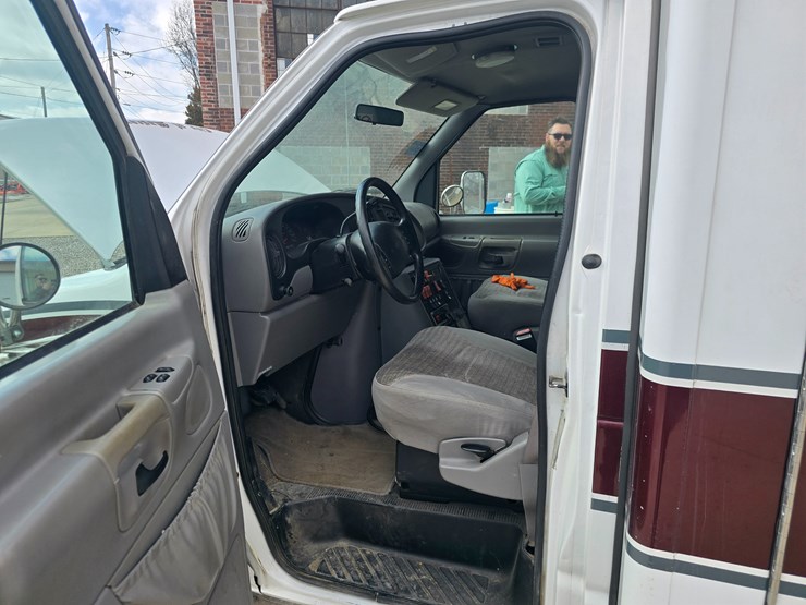 2000-ford-2000-image-30