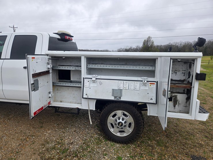 2019-chevrolet-silverado-2500-image-57